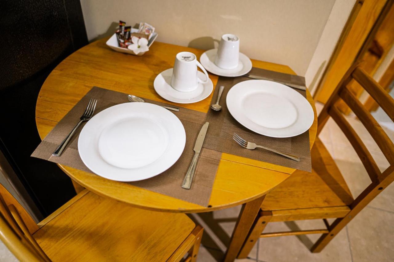 Connie'S Comfort Suites セントジョンズ エクステリア 写真